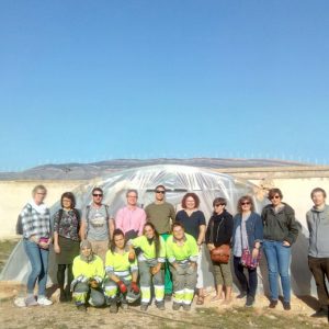 Representantes de un centro de formación alemán visitan Caudete para conocer el programa de FP dual de jardinería de FOBESA
